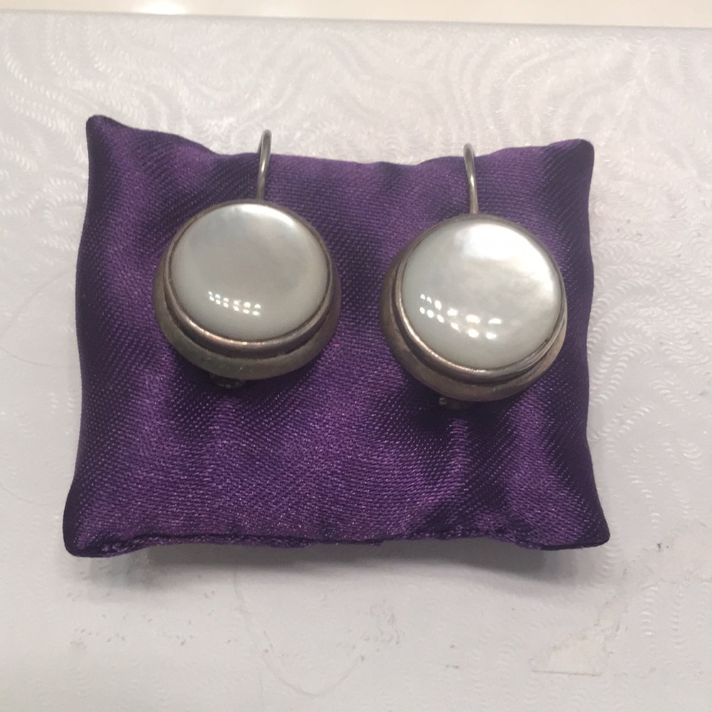 Jewelry-earrings